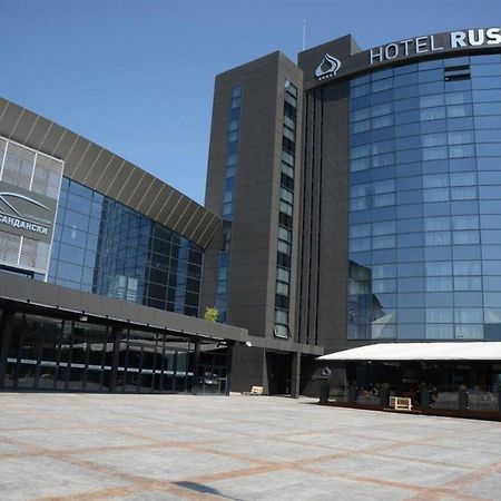 Hotel Russia Skopje Buitenkant foto