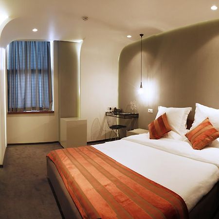 Hotel Russia Skopje Buitenkant foto