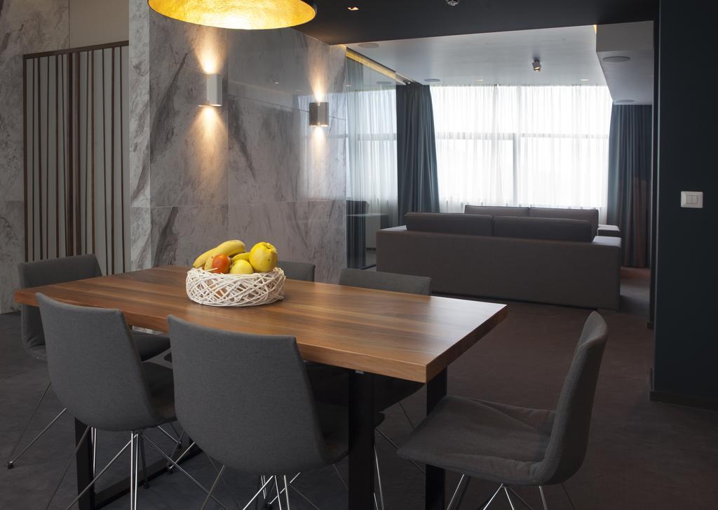 Hotel Russia Skopje Buitenkant foto